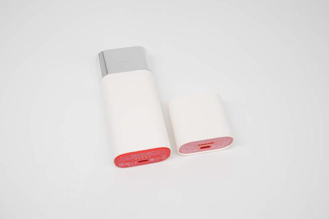 Pg电子平台：与一加社区共创充电器也是充电宝闪极Pouch3合1移动电源评测(图6)
