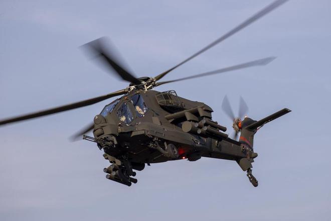 Pg电子游戏：意大利AW249攻击直升机首次公开亮相可满足未来30年的作战需求(图7)