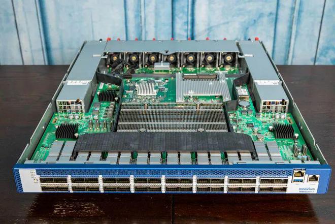 Pg电子游戏：一窥Marvell512T、800GbE交换机内部(图2)