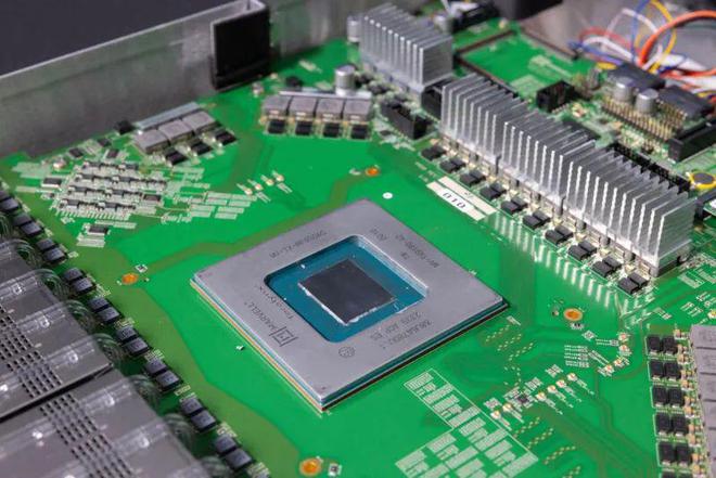 Pg电子游戏：一窥Marvell512T、800GbE交换机内部(图13)