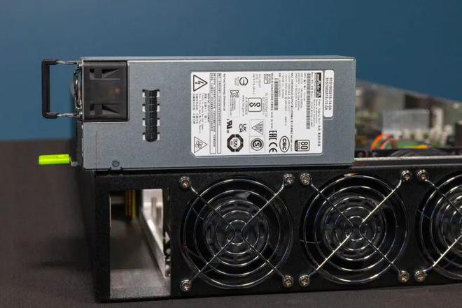 Pg电子游戏：一窥Marvell512T、800GbE交换机内部(图9)