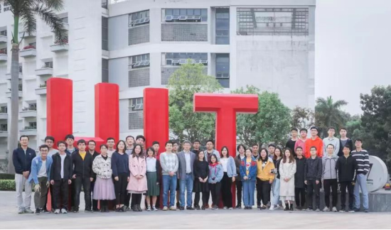 Pg电子游戏平台：微型可调式艾里光束超构器件(图4)