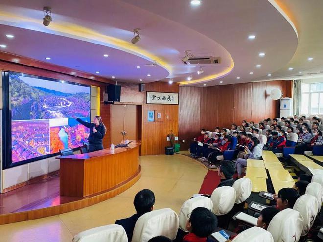 Pg电子平台：阳离子走进余杭瓶窑一小开展低碳讲座(图5)