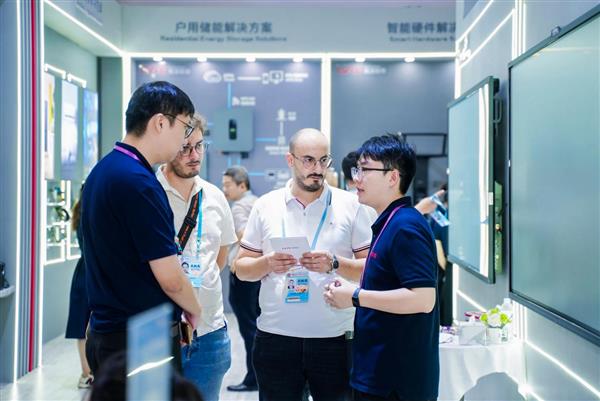 Pg电子游戏平台：视源股份CVTE以交互显示+人工智能技术为基础打造高质量出海产品矩阵(图2)