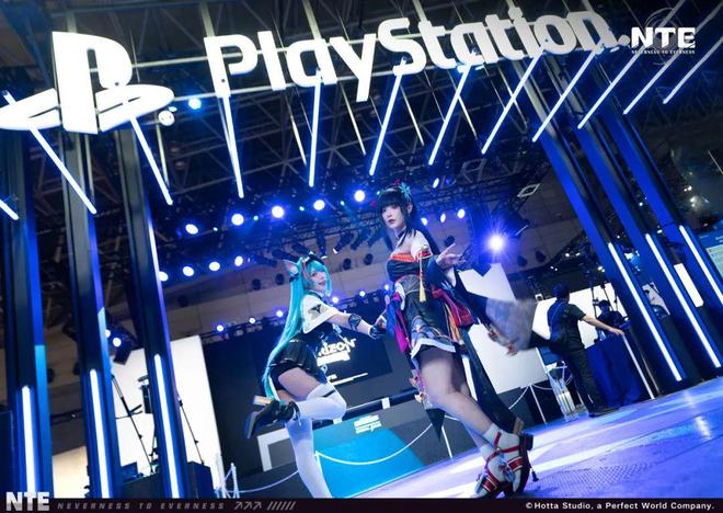 Pg电子游戏：我在日本玩到了《异环》它真的是“二次元GTA”吗？(图3)