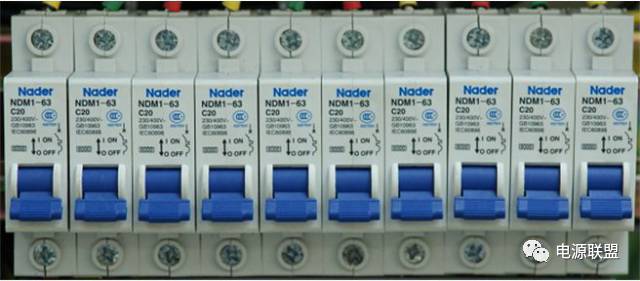 Pg电子游戏平台：基站开关电源的管理及维护(图5)