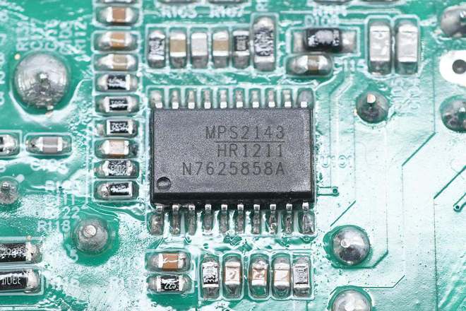 Pg电子游戏平台：晨旭通科技300W氮化镓电源模块方案解析(图4)