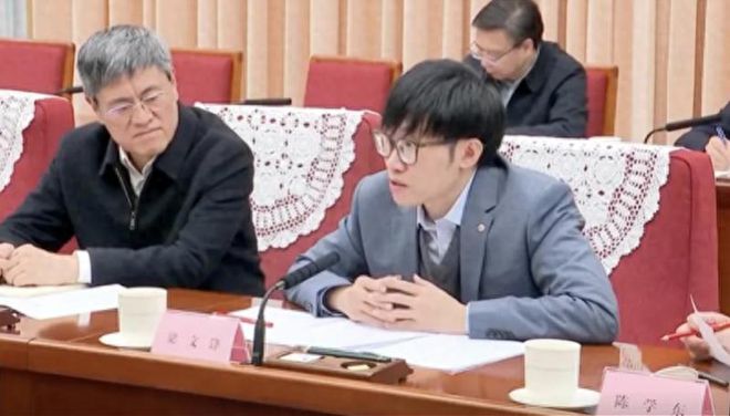 Pg电子游戏平台：曝火了！DeepSeek甚至超越了ChatGPTDpSk是啥？(图3)