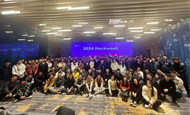 Pg电子游戏平台：灵感汇聚代码成真Unity中国Hackwe