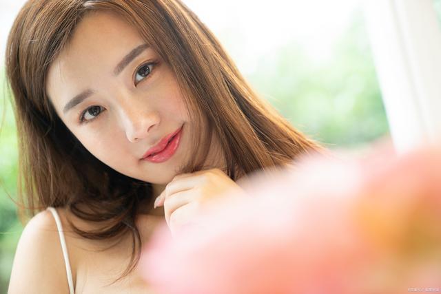 Pg电子游戏：女人发出“嗯嗯”声是什么意思呢？