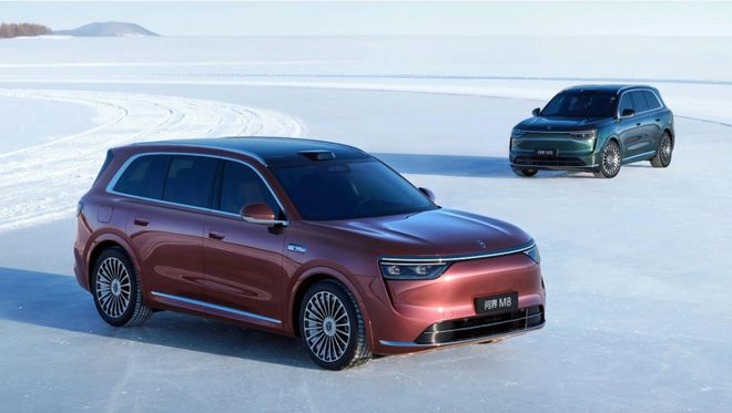 Pg电子游戏：华为又一大爆款来了全新问界M8订单火爆破9万辆M9同款三联屏(图2)