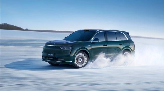 Pg电子游戏：华为又一大爆款来了全新问界M8订单火爆破9万辆M9同款三联屏(图10)