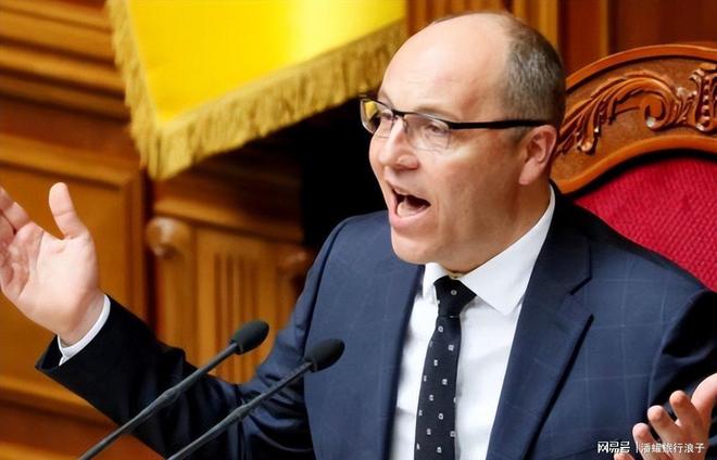 Pg电子游戏：乌克兰前议长在街头遭枪击枪手假扮快递员行凶(图4)