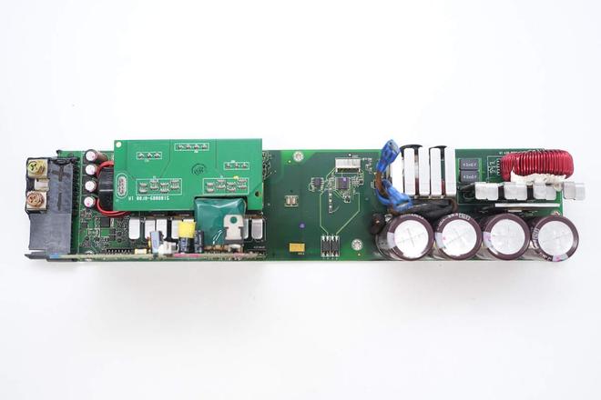 Pg电子游戏：PFC+正激架构设计艾默生1725W开关电源模块拆解(图1)
