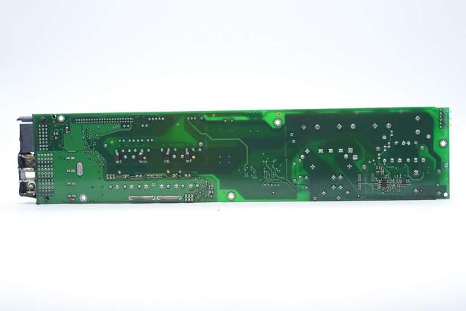 Pg电子游戏：PFC+正激架构设计艾默生1725W开关电源模块拆解(图2)