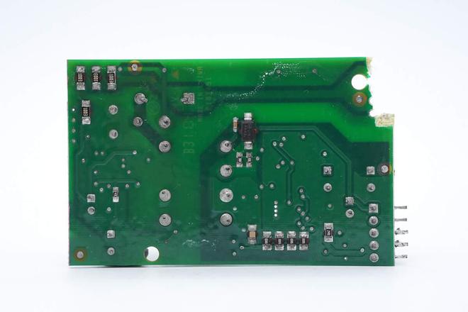 Pg电子游戏：PFC+正激架构设计艾默生1725W开关电源模块拆解(图14)