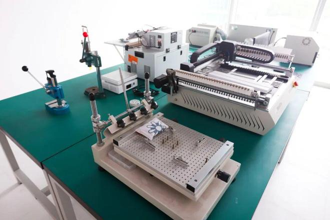 Pg电子游戏：800年剑桥为何选择南京？这位剑桥教授“牵手”浙大学霸打破国外垄断(图6)