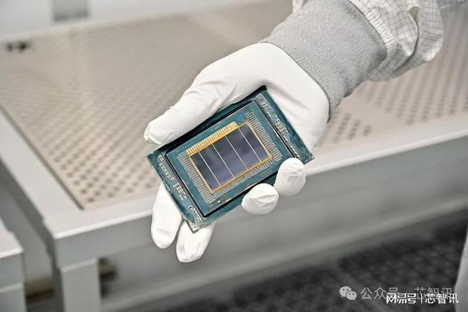 Pg电子平台：英特尔ClearwaterForest至强6+公布：18A制程最高288核心！(图2)