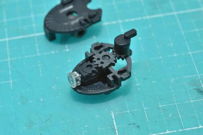 Pg电子游戏平台：高达学园丨市售模块扎古独眼亮灯指南(图2)