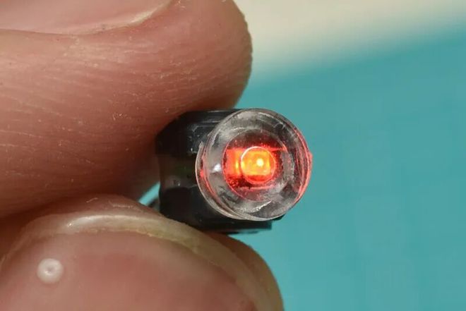 Pg电子游戏平台：高达学园丨市售模块扎古独眼亮灯指南(图8)