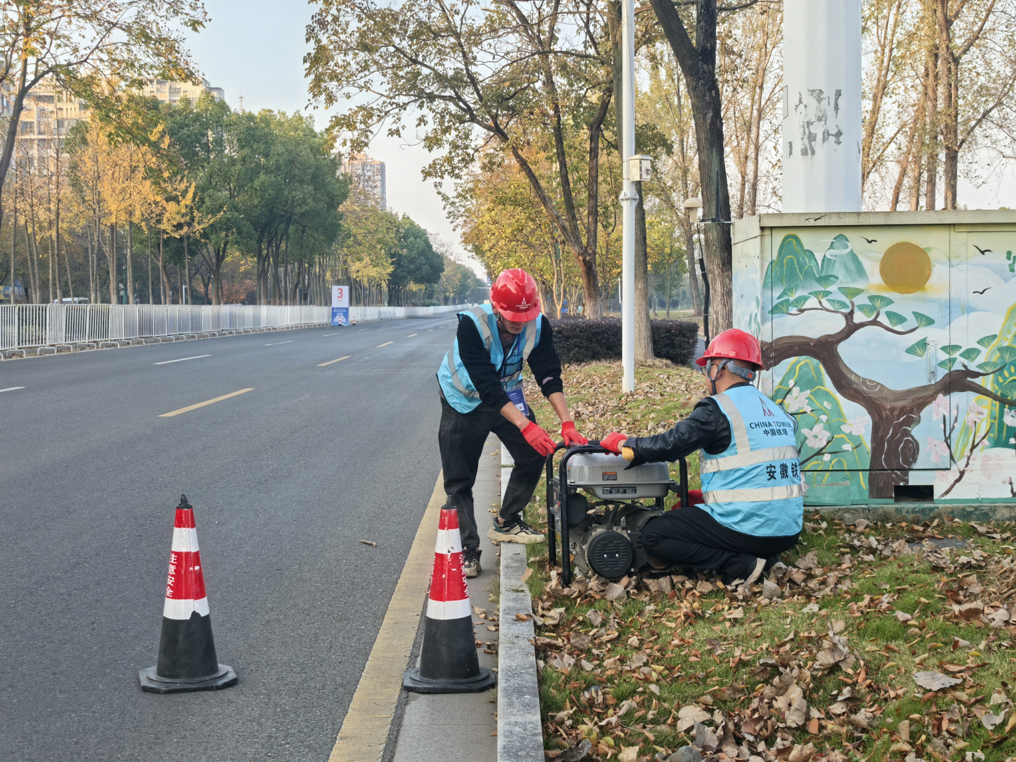 Pg电子游戏：‌动力护航跑者梦想铁塔撑全程“满格”信号(图2)