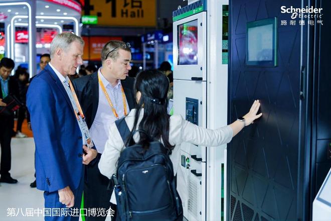 Pg电子游戏平台：施耐德电气以本土创新锻造AI时代的数据中心“底座”(图4)
