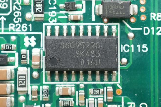 Pg电子平台：PFC+LLC+同步整流架构设计台达550W碳化硅服务器电源拆解(图4)