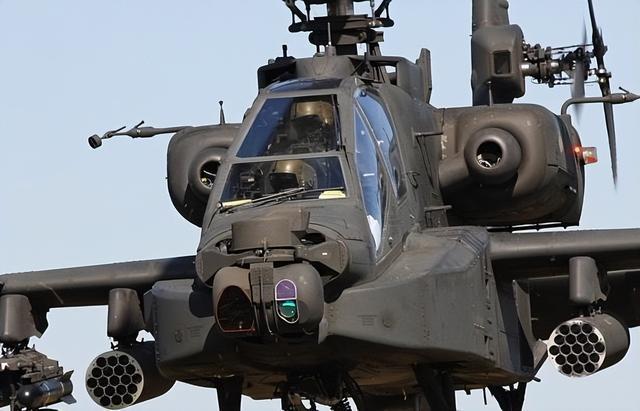 Pg电子游戏平台：直升机中的战斗机！阿帕奇武装直升机服役50多年为何仍是主力？(图3)