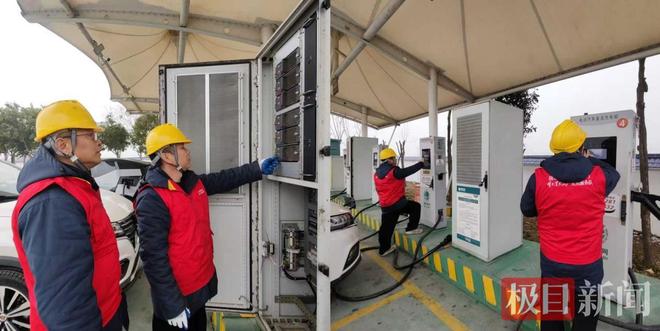 Pg电子游戏平台：荆州供电打出“组合拳”春节“e畅行”(图3)