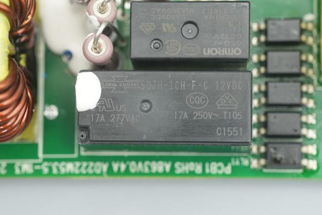 Pg电子游戏：PFC+移相全桥+同步整流架构设计华为交换机2200W电源模块拆解(图4)