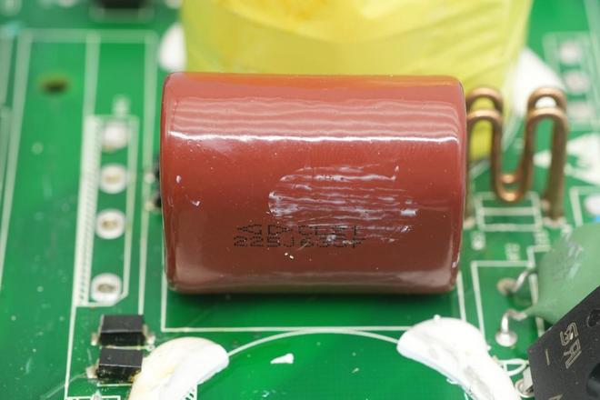 Pg电子游戏：PFC+移相全桥+同步整流架构设计华为交换机2200W电源模块拆解(图6)