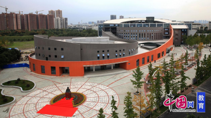 Pg电子游戏平台：立学术潮头启药研新篇《创新药物发现（英文）》创刊首发(图1)