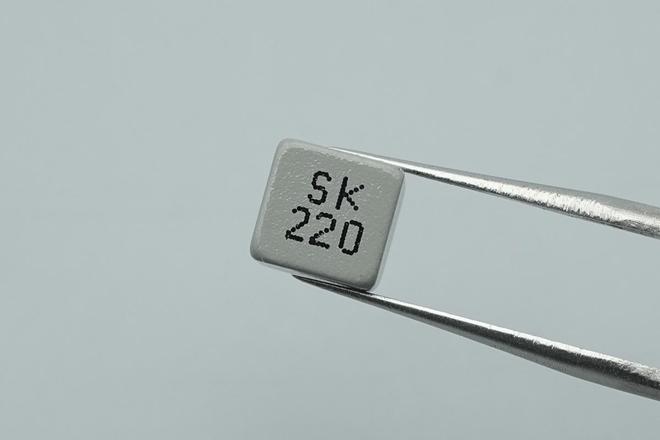 Pg电子平台：小体积大电流！设科电子两款贴片电感成高端快充电源核心选择(图5)